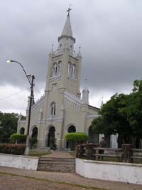 32 Iglesia in Aregua
